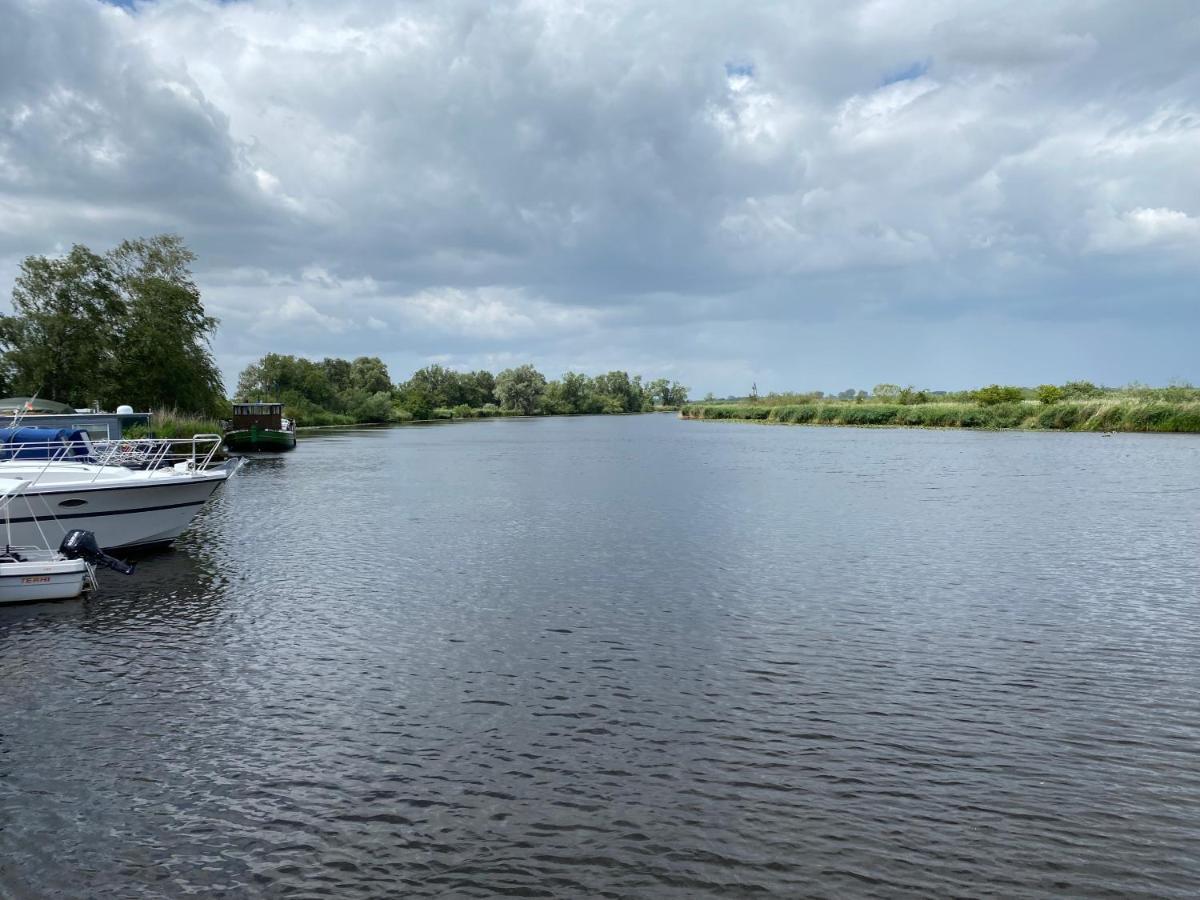 Schwimmpod An Der Peene アンクラム エクステリア 写真